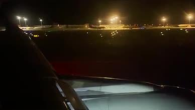 4k实拍清晨三亚机场飞机起飞素材视频的预览图